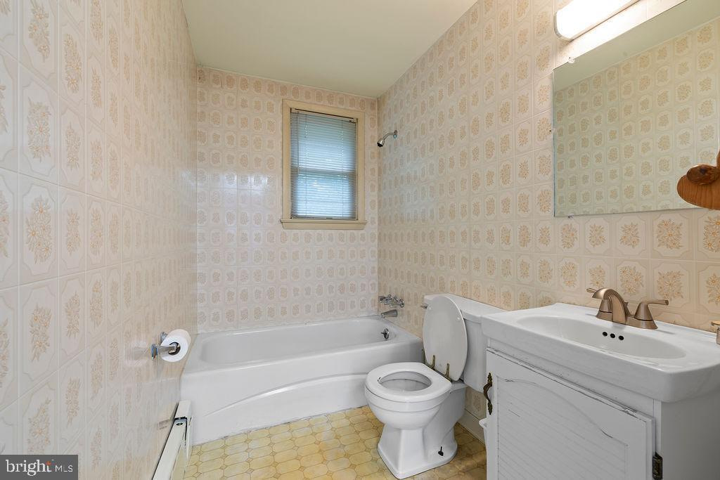Bathroom1